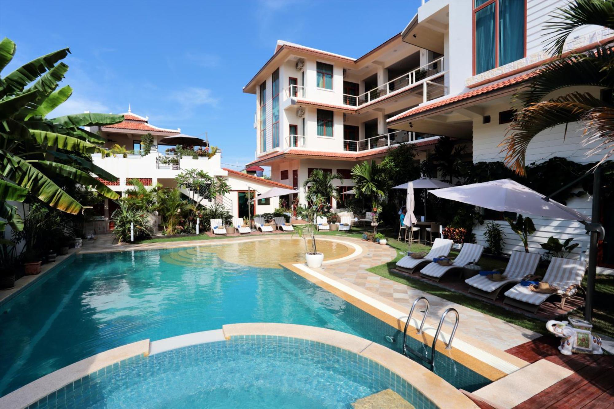 Deluxx Boutique Hotel 시아누크빌 외부 사진