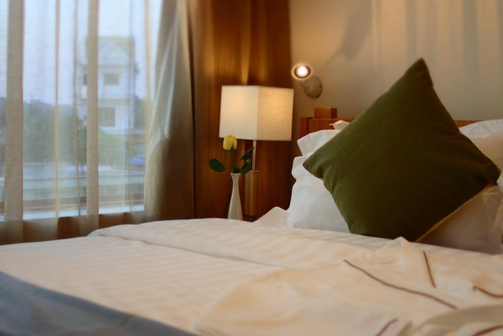 Deluxx Boutique Hotel 시아누크빌 객실 사진
